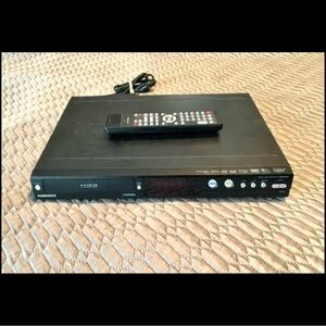 Magnavox MDR513H/F7 
HDD & DVD Recorder W/Remote - Tested